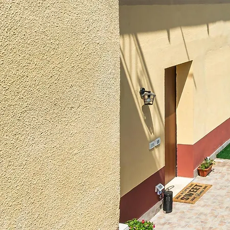 2 Bedroom Pet Friendly In Apartament